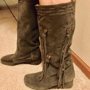 Boho Suede Fringed Wedge Boots.  Perfect condition. French size 38; US 8-1/2